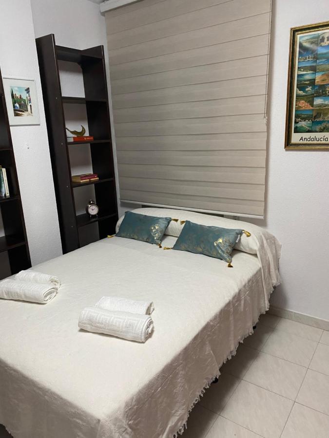 Apartamento Andalucia - Sea View, Beach, Marina, Lift & Free Parking 加鲁查 外观 照片
